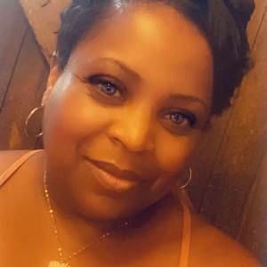 Meet your Posher, Antonia yolanda